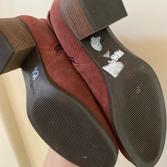 KOOLABURRA BY UGG KENZ TASSEL SIDE ZIP UP ANKLE BOOTIES BURGUNDY SUEDE SIZE 9 - Picture 5 of 7